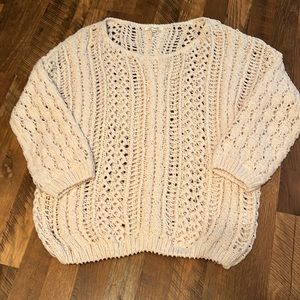 Miracle Sweater Size S/M~Very Soft and Excellent Condtion